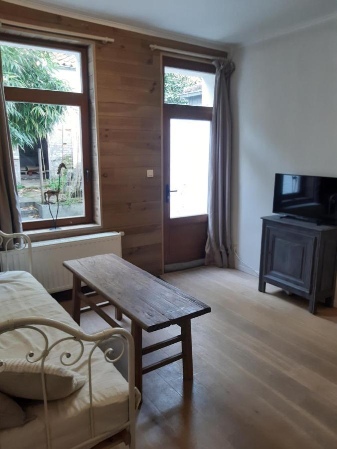 Maison Cosy Au Centre De Nivelles - Videosurveillance Exterieure Buitenkant foto
